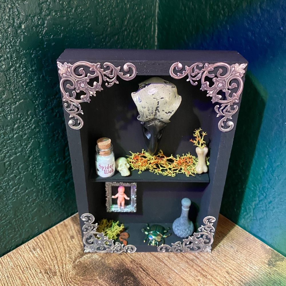 Spooky Shadow Box - Picture 2 of 3